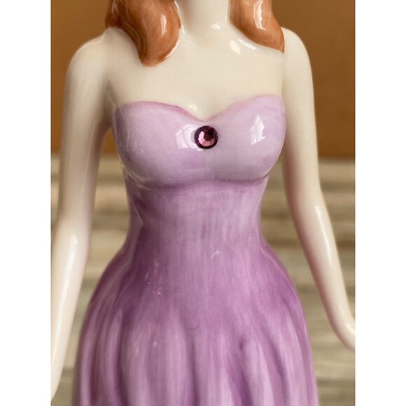 Royal Doulton Figurine HN4971 February Amethyst Gemstones Collection 2006 - Picture 2 of 10